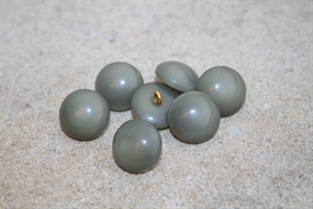 Søgrøn halvkugleformet øjeknap