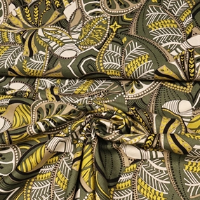 Viskose stof med efterårsblade