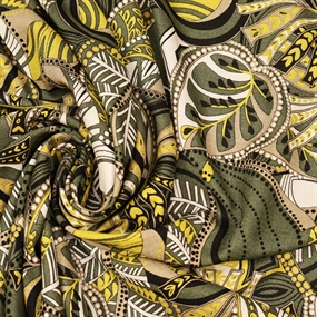 Viskose stof med efterårsblade