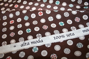 Deadstock silke stof med LV loger på brun bund