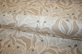 Hør -og bomuldsblanding med botanisk print i beige og sand