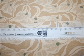 Hør -og bomuldsblanding med botanisk print i beige og sand