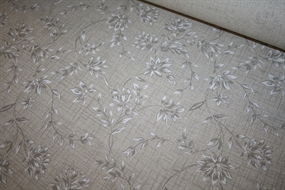 Beige hør med blomstergrene