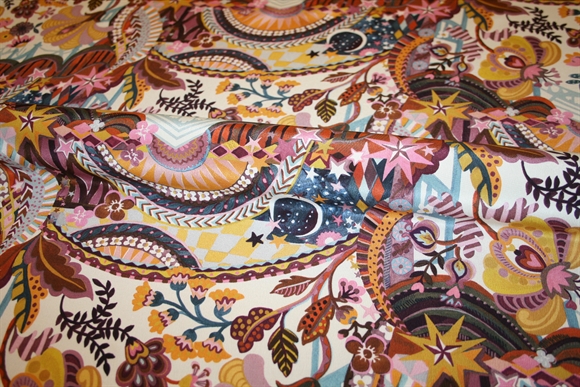 Silke stof fra Liberty Fabrics med arkitektonisk print og afdæmpede farve