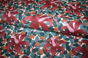 Liberty stof hør -og bomuldsblanding med bær og liljer