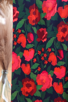 Vævet viskose med store blomster 'Roseraie'