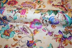 Silke jacquard med guldlurex og paisley print