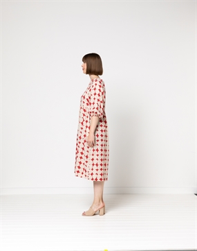 Symønster til kjole \'Hope Woven Dress\' fra StyleArc
