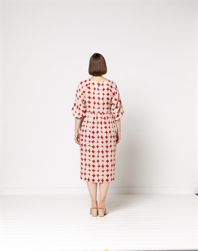 Symønster til kjole \'Hope Woven Dress\' fra StyleArc