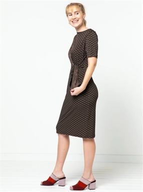 Symønster til jersey kjole \'Astoria\' fra StyleArc