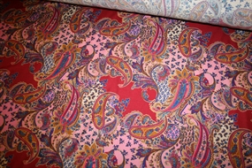Uld -og silkeblanding stof med paisley print