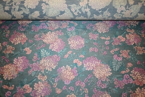 Uld -og silkeblanding med hortensiaer i støvede nuancer