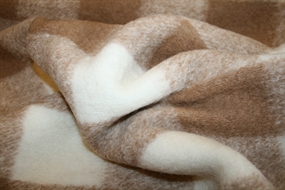 Ternet uldstrik til overtøj