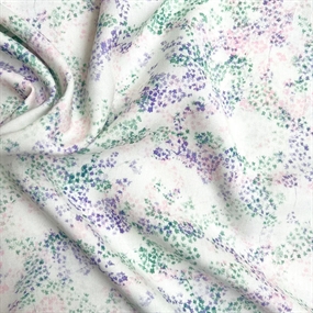 Vævet viscose stof med kirsebærblomster i pasteller