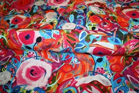 Vævet viskose med farvestrålende blomster