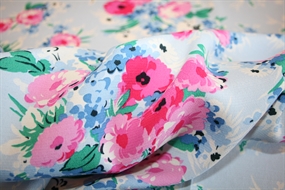 Crepevævet viscose stof \'Primavera Romantica\'