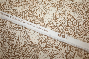 William Morris bomulds stof \'Brer Rabbit Gold\'