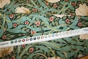 William Morris stof \'Small Pimpernel Green\'