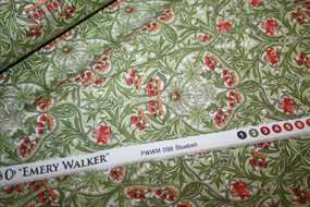 William Morris stof \'Bluebell Leafgreen\'