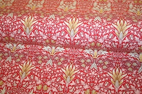 William Morris bomulds stof \'Snakeshead Thornedrose\'